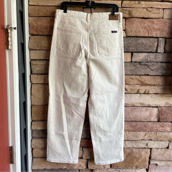 Calvin Klein Jeans High Rise 90’s Fit Ivory Denim Jeans NWT Women 29, 30 - Picture 8 of 16